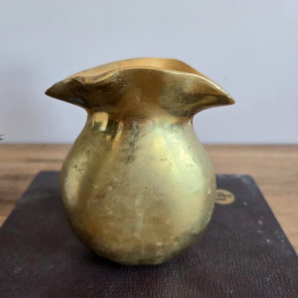 Solid brass vintage bud vase. - Picture 5 of 6